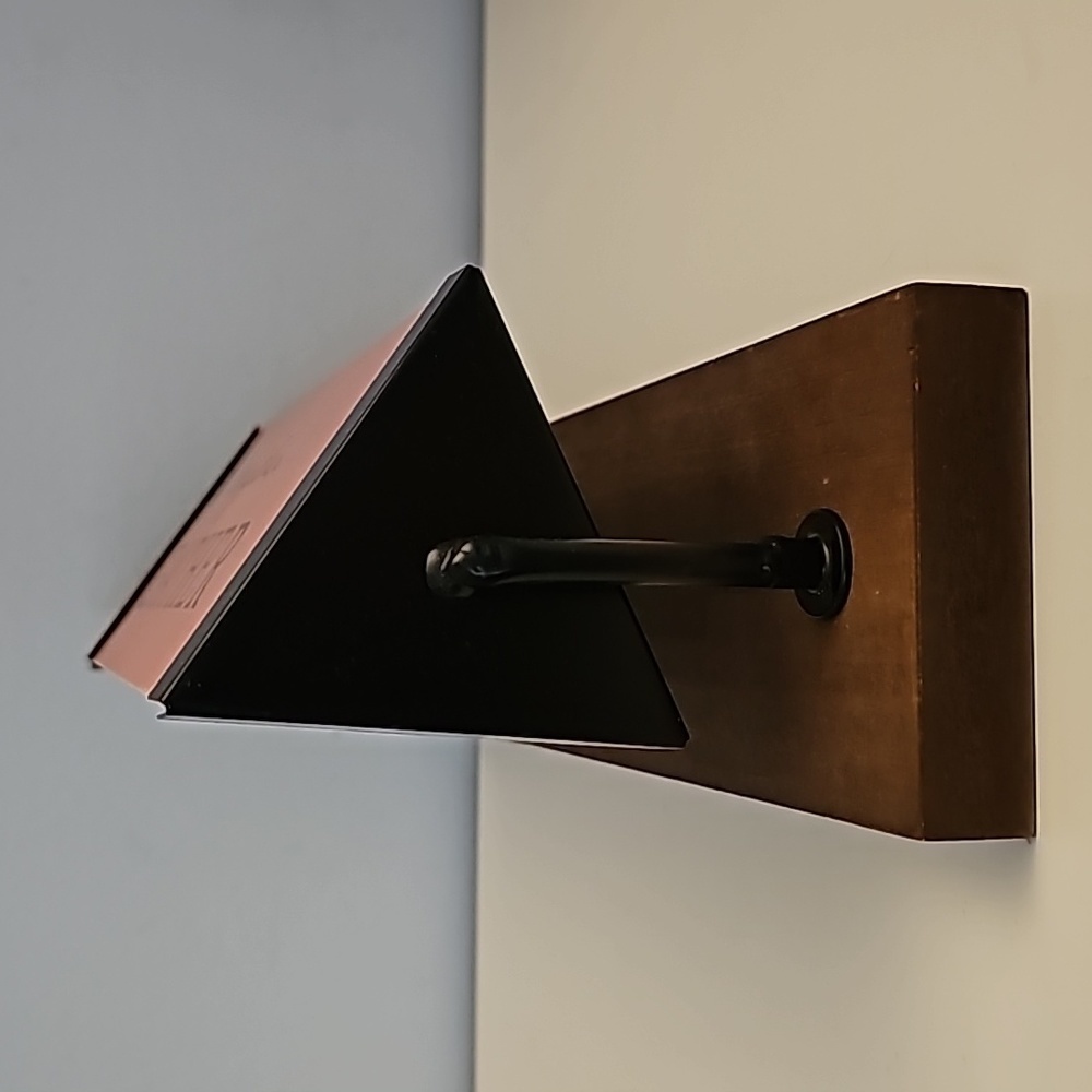 🎃HOLIDAY HOME Triangle Rotating Tabletop - Picture 5 of 6